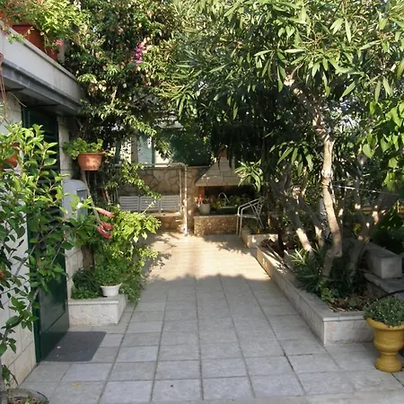 Guest house In With Terrace, Air Conditioning, Wifi, Washing Machine 3416-6 *